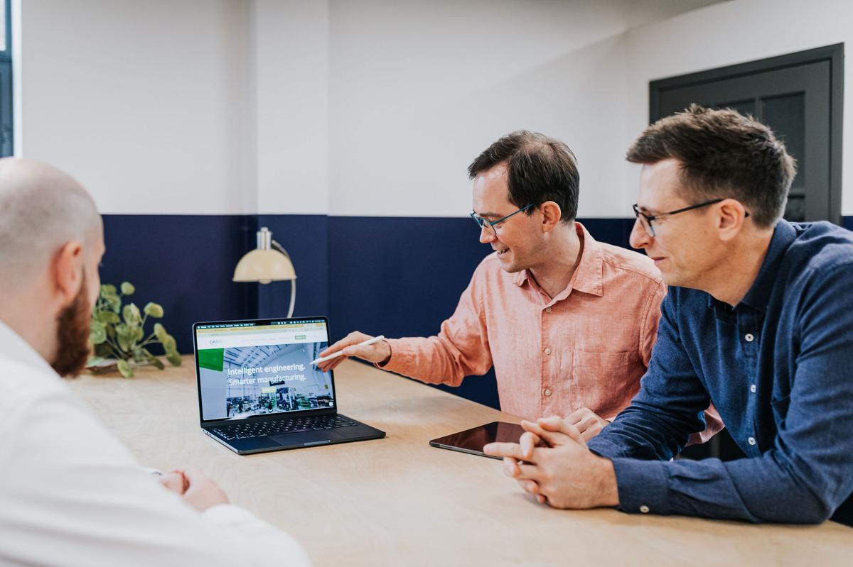 Pallant consultants discussing a client website strategy